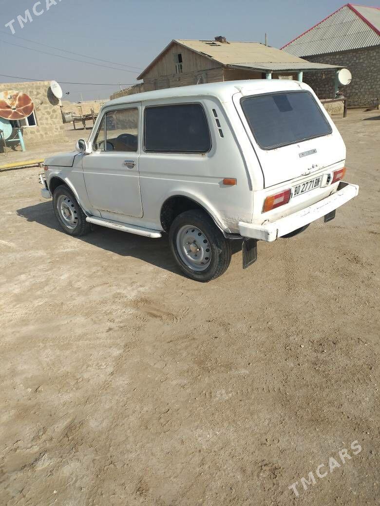 Lada Niva 1980 - 23 000 TMT - Балканабат - img 6