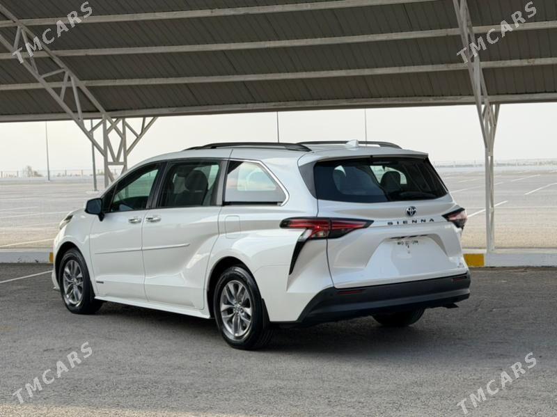 Toyota Sienna 2022 - 485 000 TMT - Aşgabat - img 2