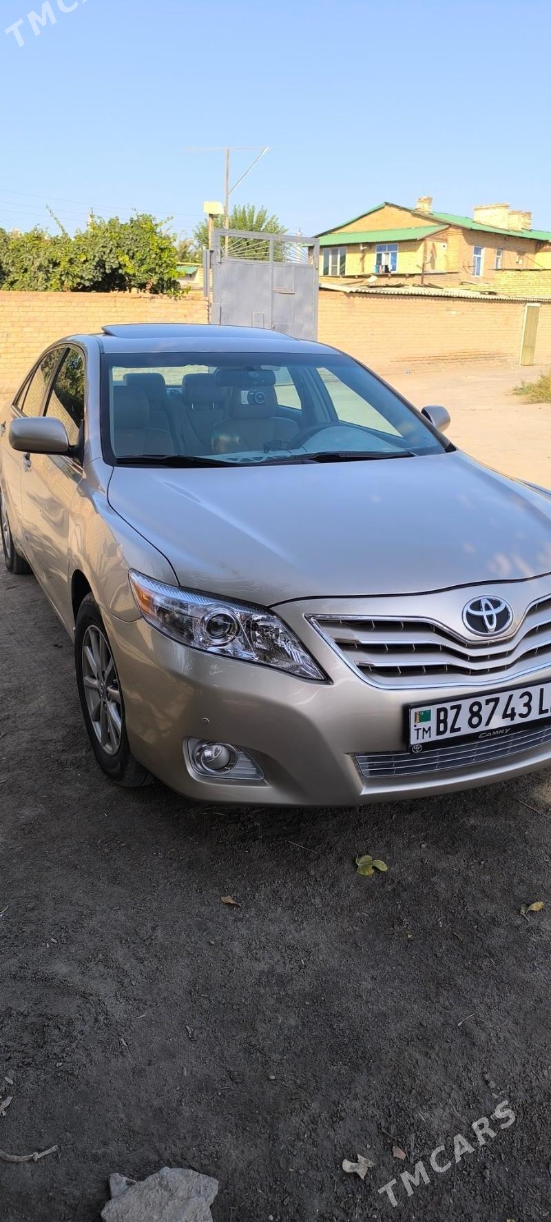 Toyota Camry 2010 - 250 000 TMT - Туркменабат - img 2