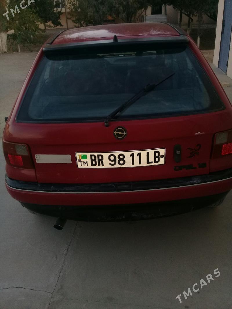 Opel Astra 1992 - 35 000 TMT - Darganata - img 3