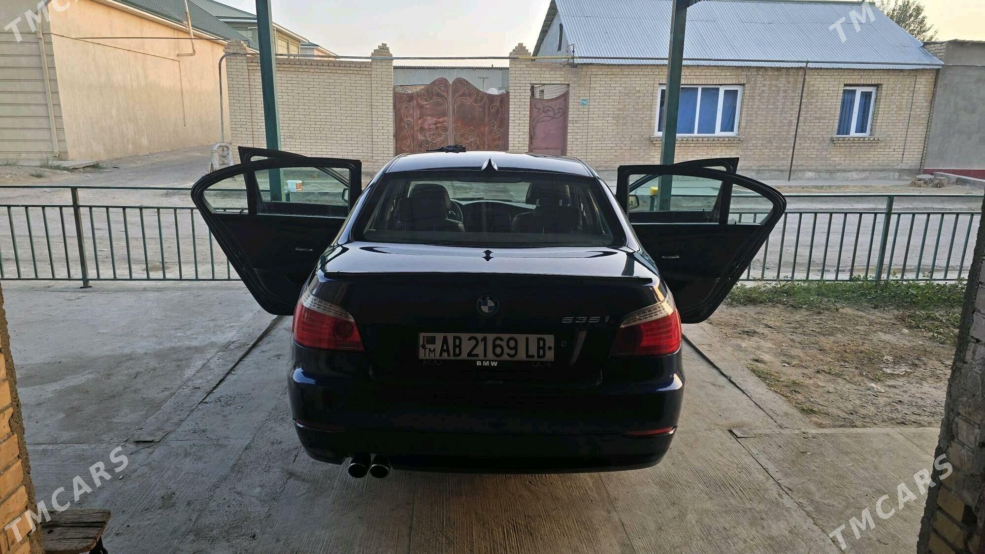 BMW 535 2008 - 185 000 TMT - Чарджоу - img 2