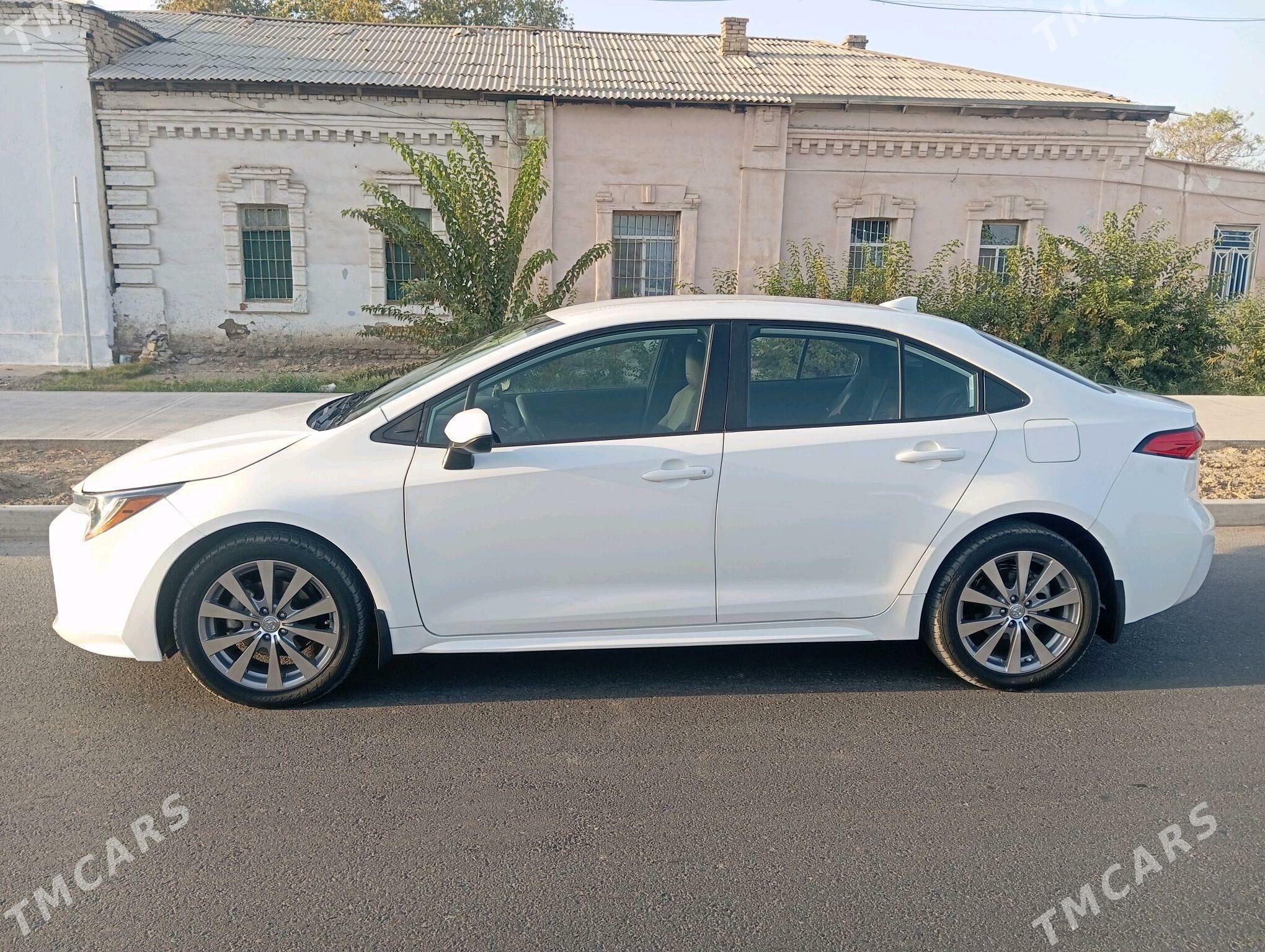 Toyota Corolla 2022 - 240 000 TMT - Мары - img 5