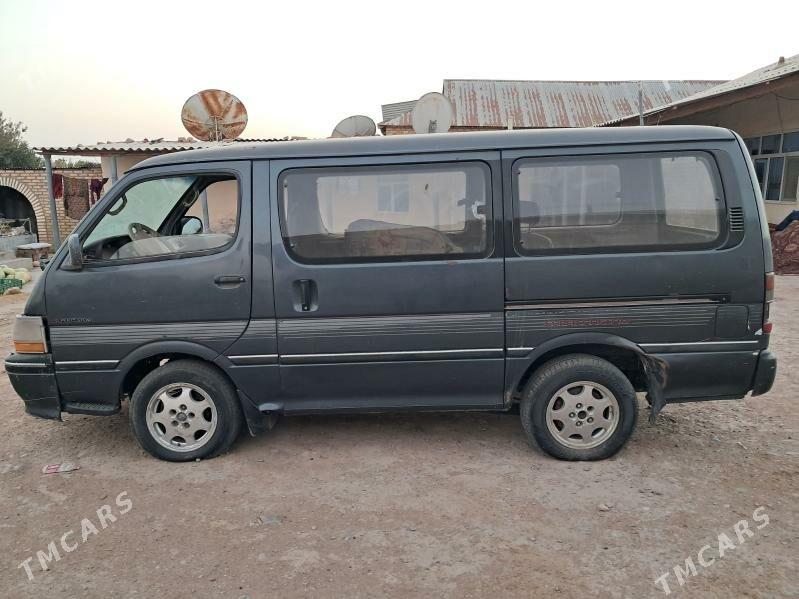 Toyota Hiace 1993 - 40 000 TMT - Sarahs - img 6