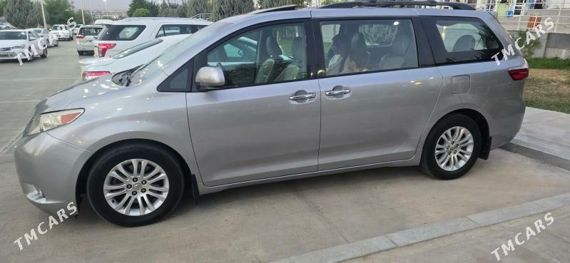 Toyota Sienna 2015 - 385 000 TMT - Ашхабад - img 5