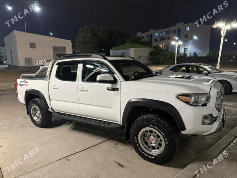 Toyota Tacoma 2019 - 420 000 TMT - Aşgabat - img 4