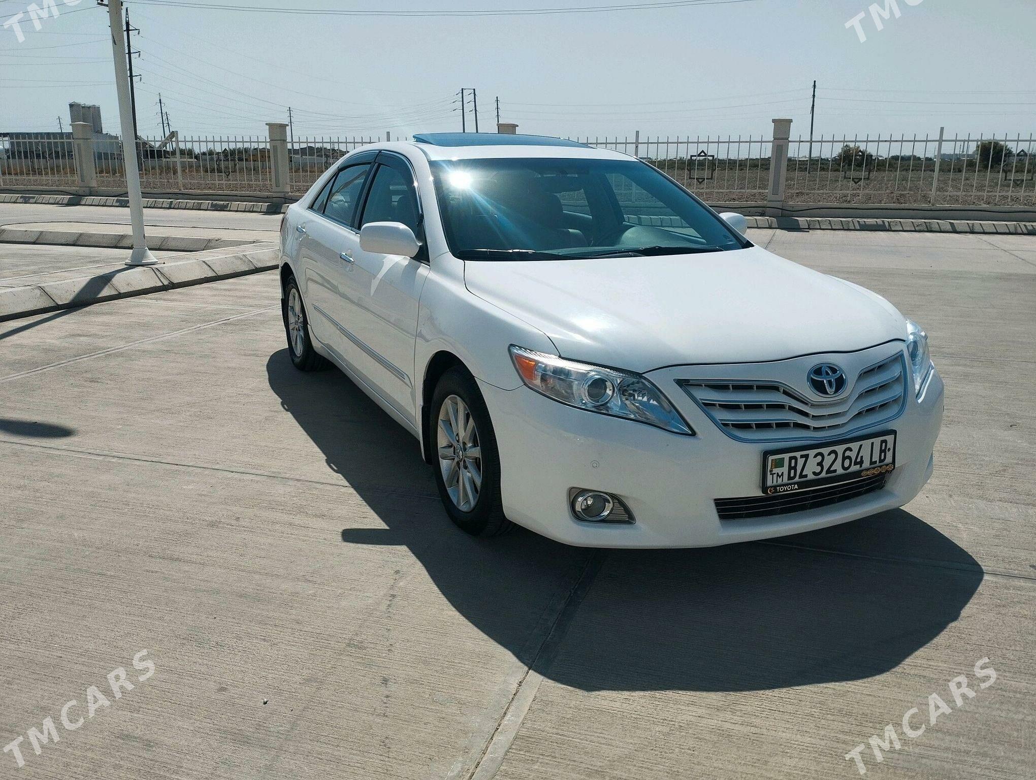 Toyota Camry 2010 - 205 000 TMT - Туркменабат - img 2