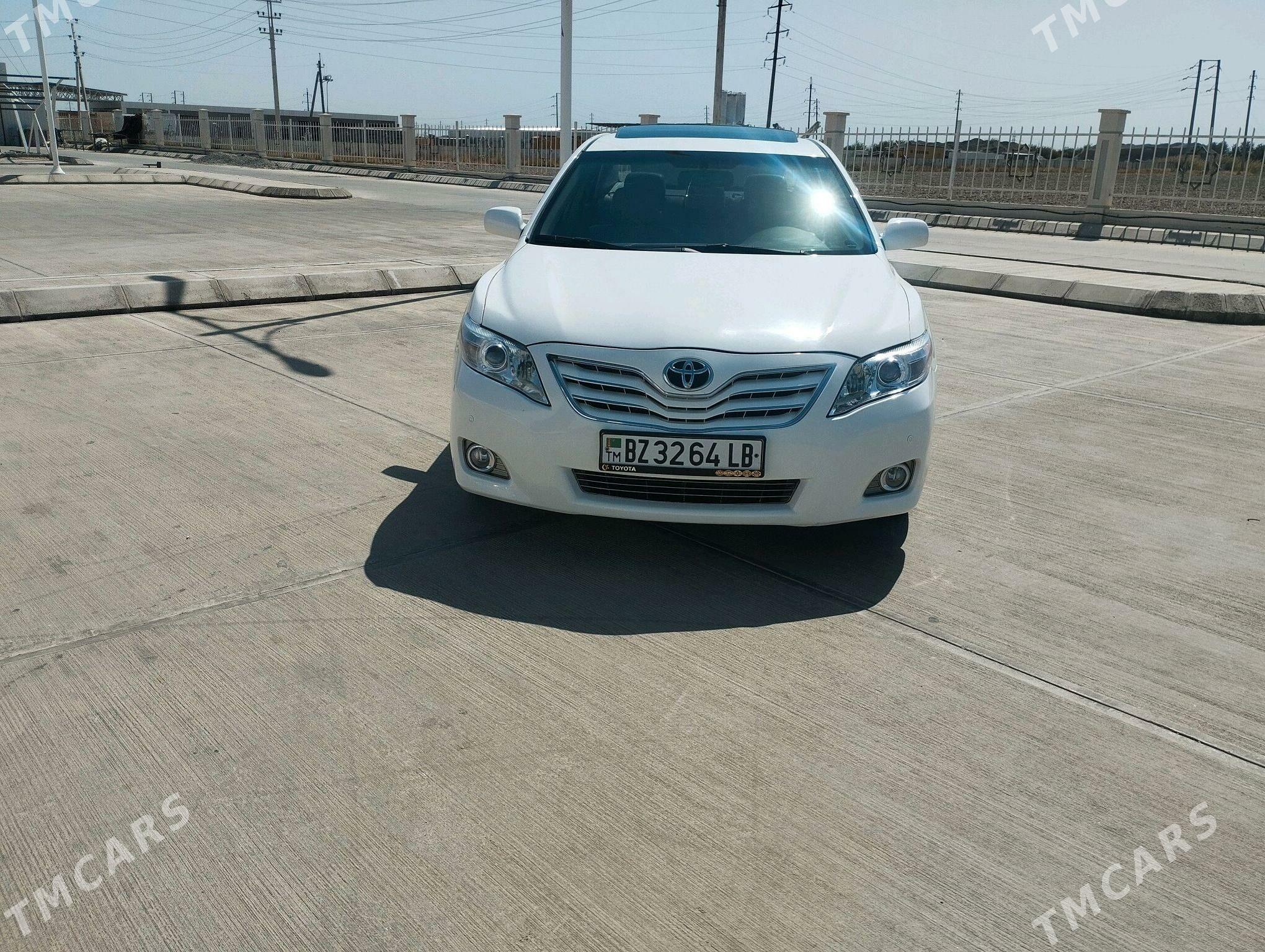 Toyota Camry 2010 - 205 000 TMT - Туркменабат - img 3
