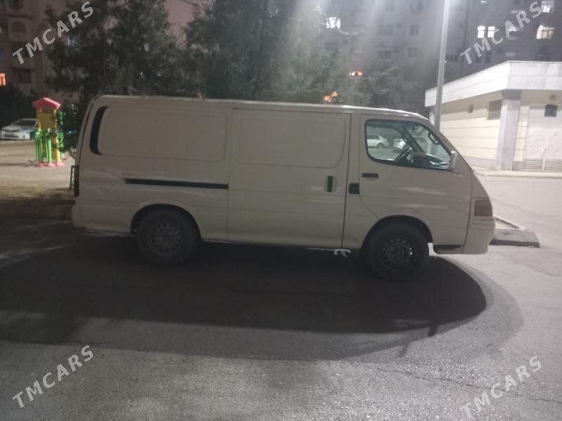 Toyota Hiace 2001 - 105 000 TMT - Howdan "B" - img 3