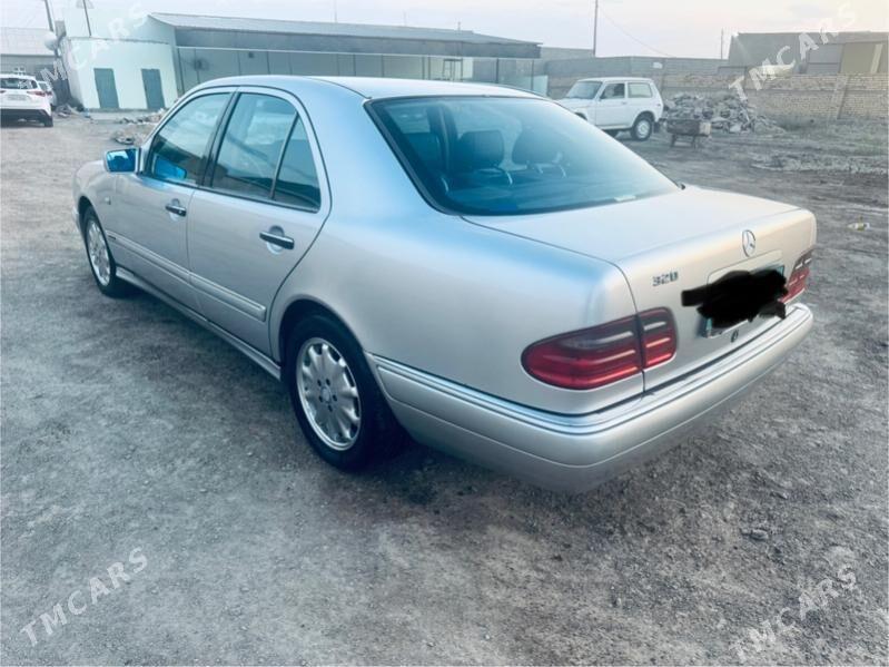 Mercedes-Benz E320 1999 - 130 000 TMT - Köneürgenç - img 5