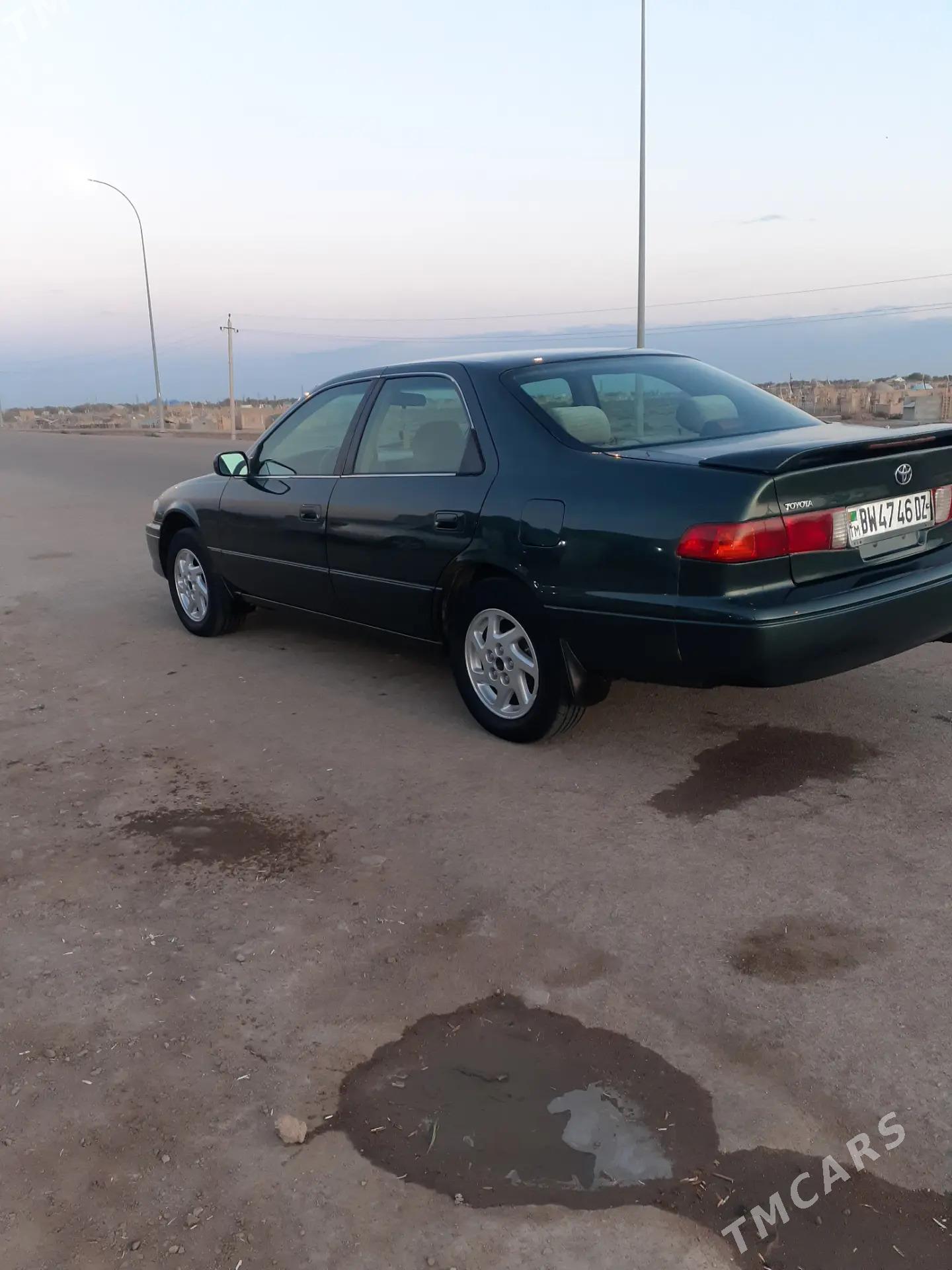 Toyota Camry 1999 - 140 000 TMT - Boldumsaz - img 6
