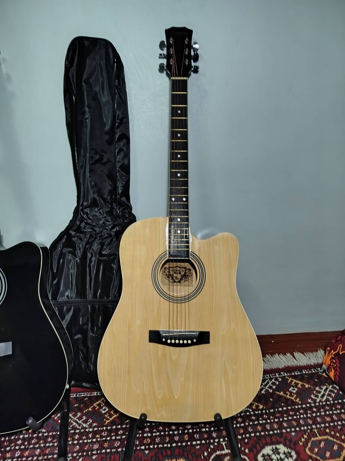 EKWALAYZERLI AKUSTIK GITARA - Türkmenbaşy - img 4