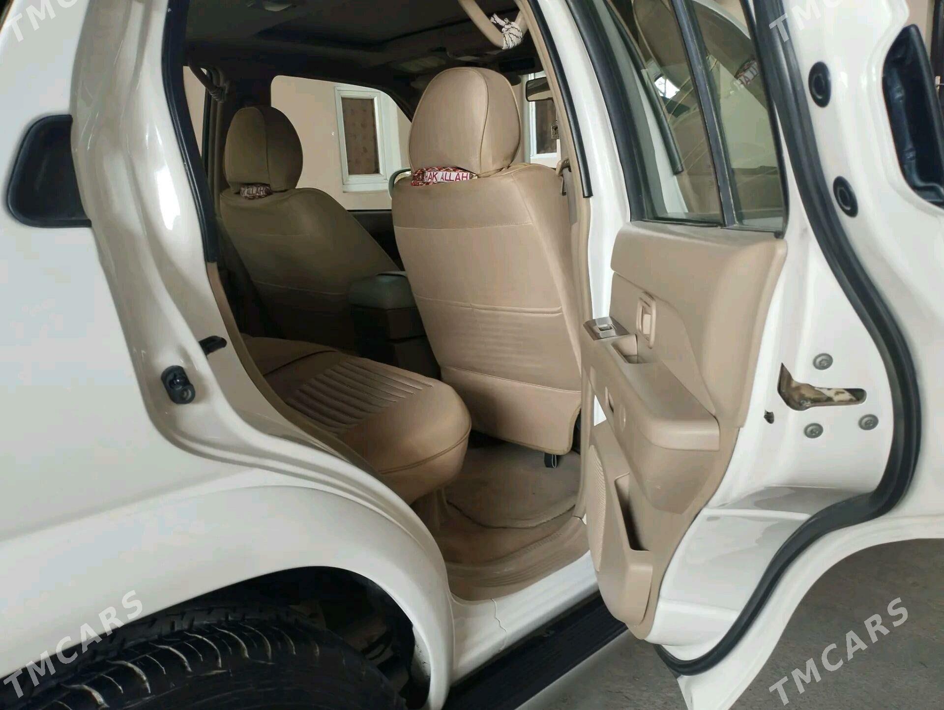 Nissan Pathfinder 2003 - 120 000 TMT - Бахарден - img 8