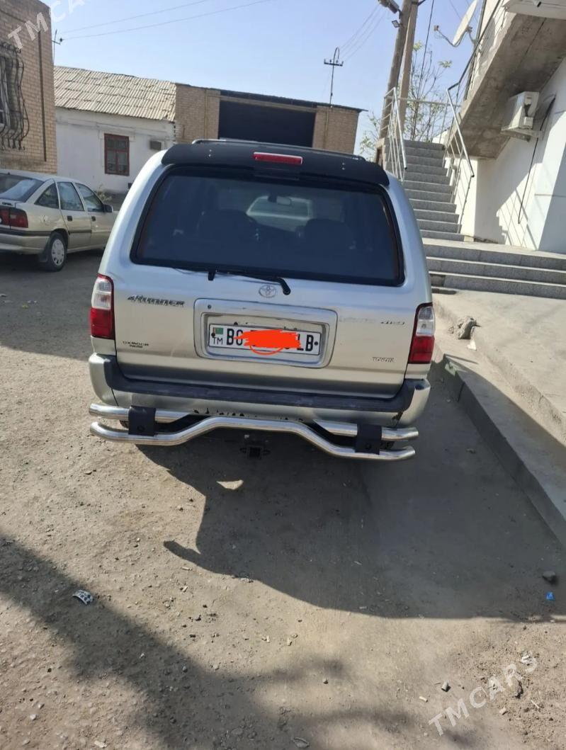 Toyota 4Runner 2000 - 160 000 TMT - Saýat - img 5