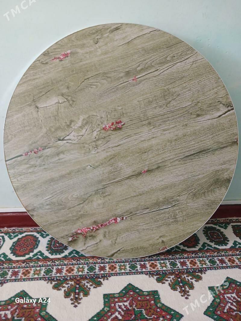 HAN STOL MALOCNY RENKDE - 10 mkr - img 2