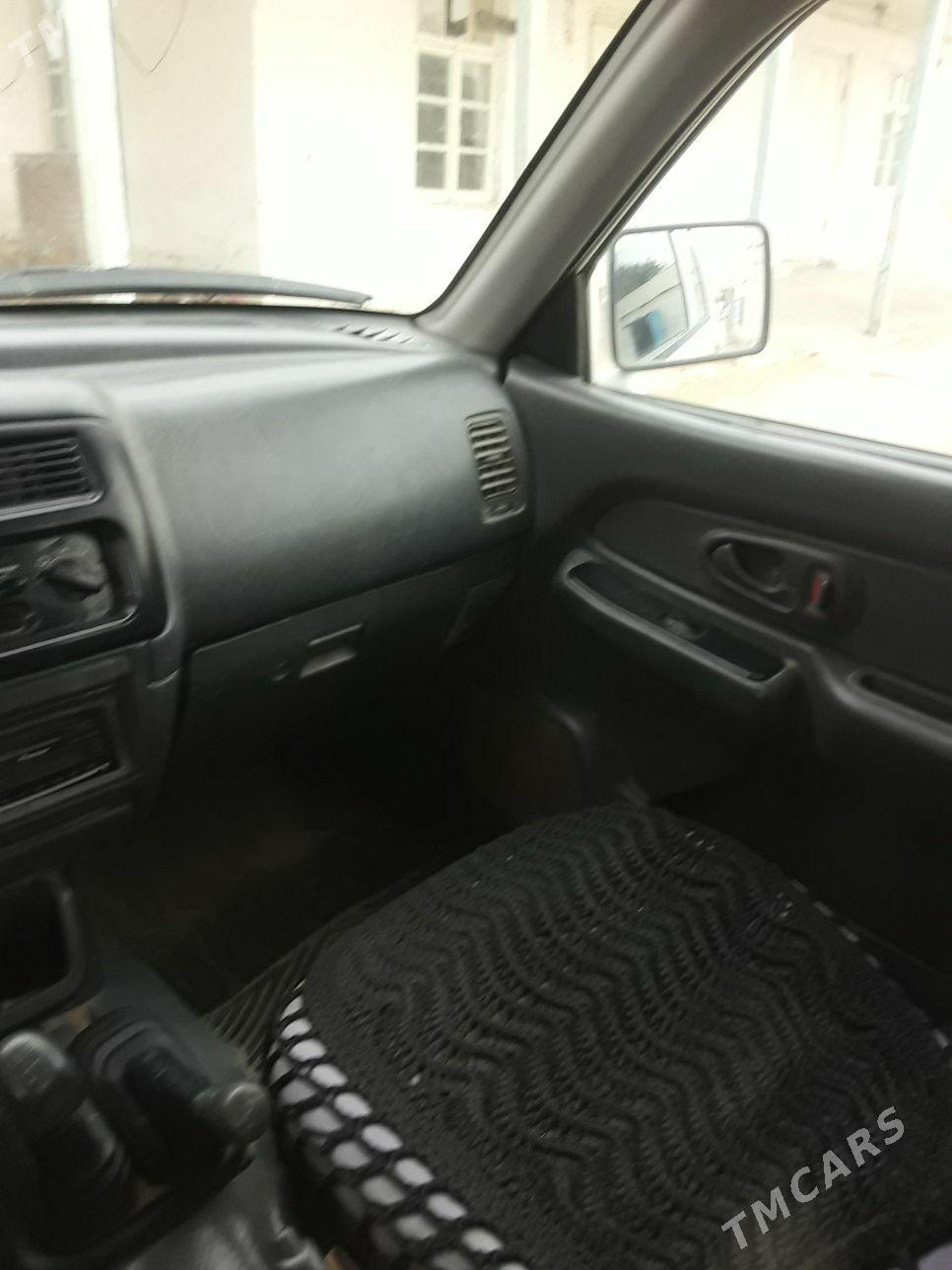 Mitsubishi L200 2004 - 50 000 TMT - Эсенгулы - img 5