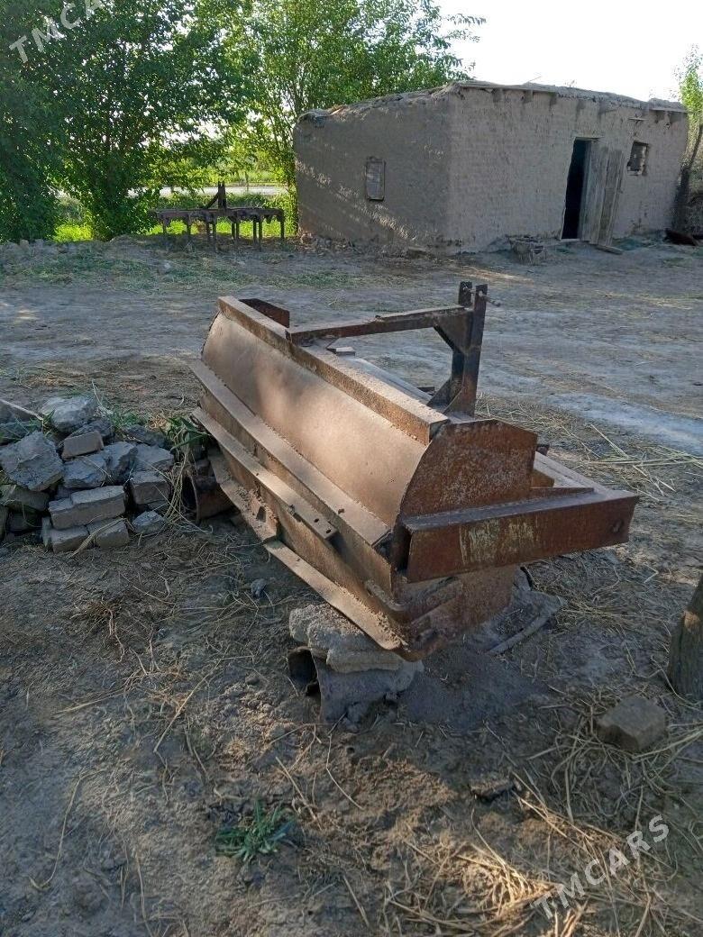 MTZ T-28 1999 - 1 500 TMT - Бабадайхан - img 3