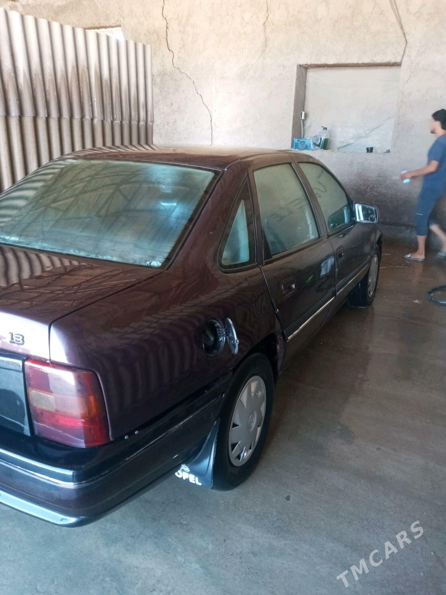 Opel Vectra 1990 - 30 000 TMT - Болдумсаз - img 5