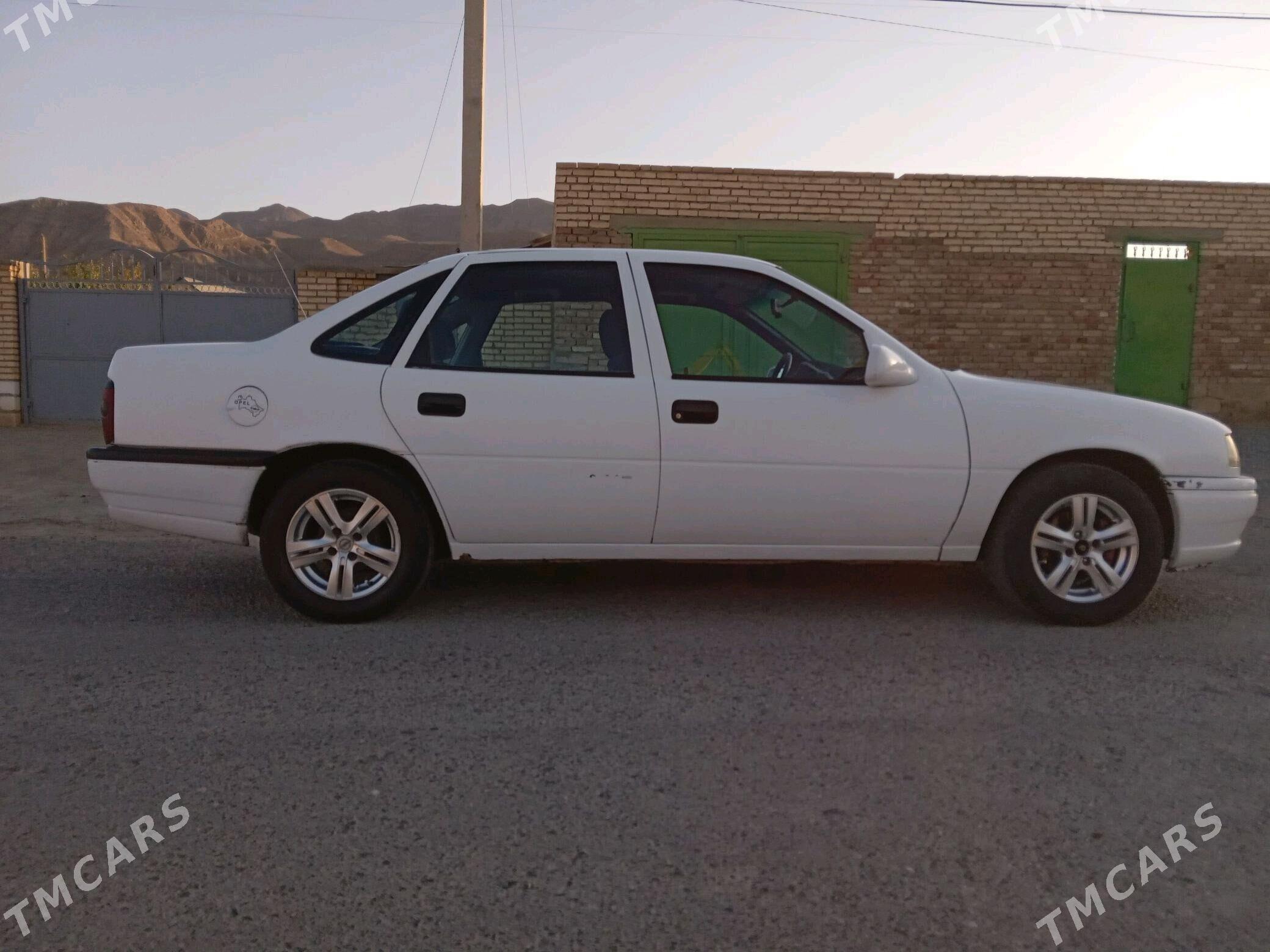 Opel Vectra 1994 - 30 000 TMT - Берекет - img 2