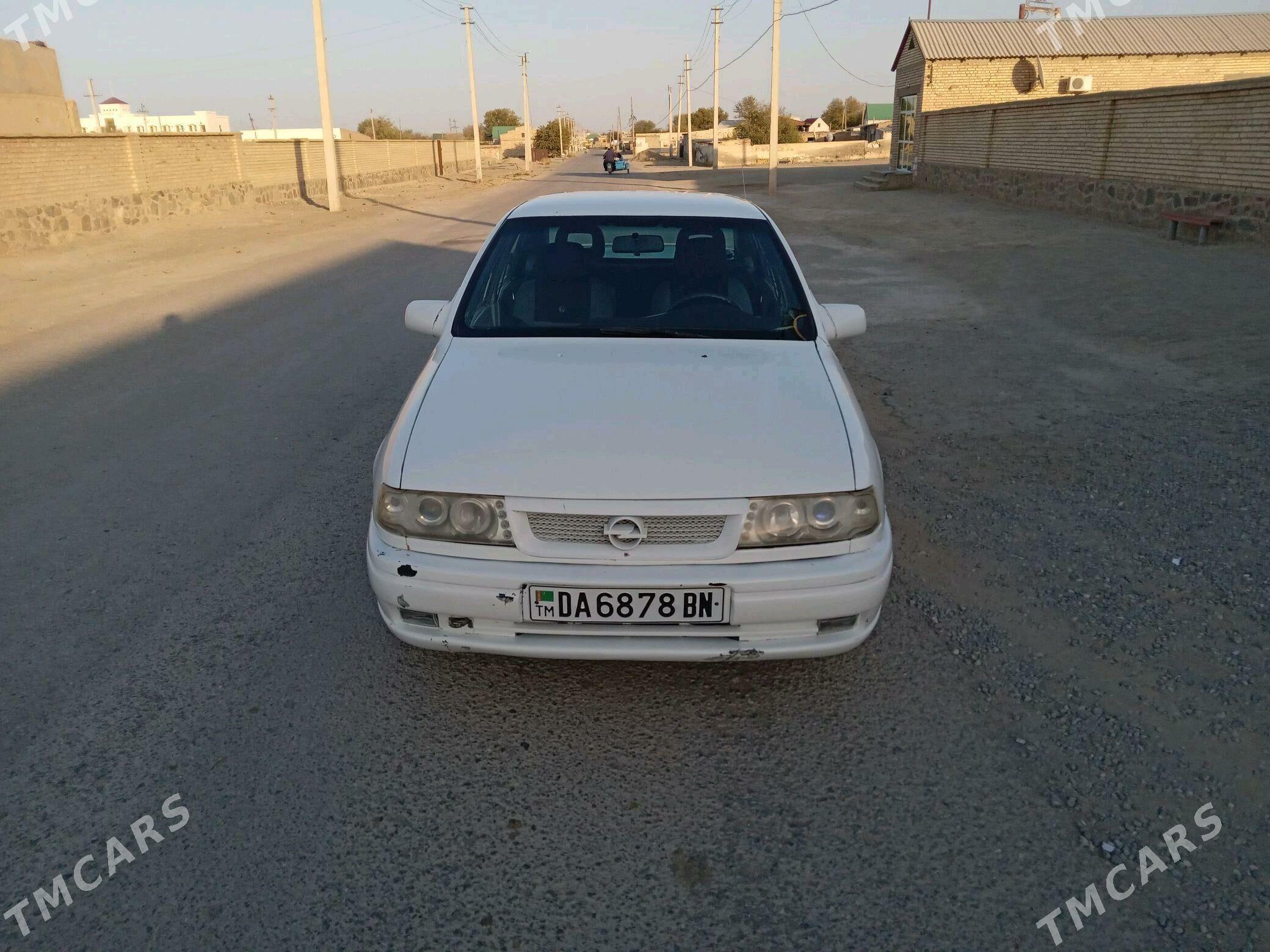 Opel Vectra 1994 - 30 000 TMT - Берекет - img 3