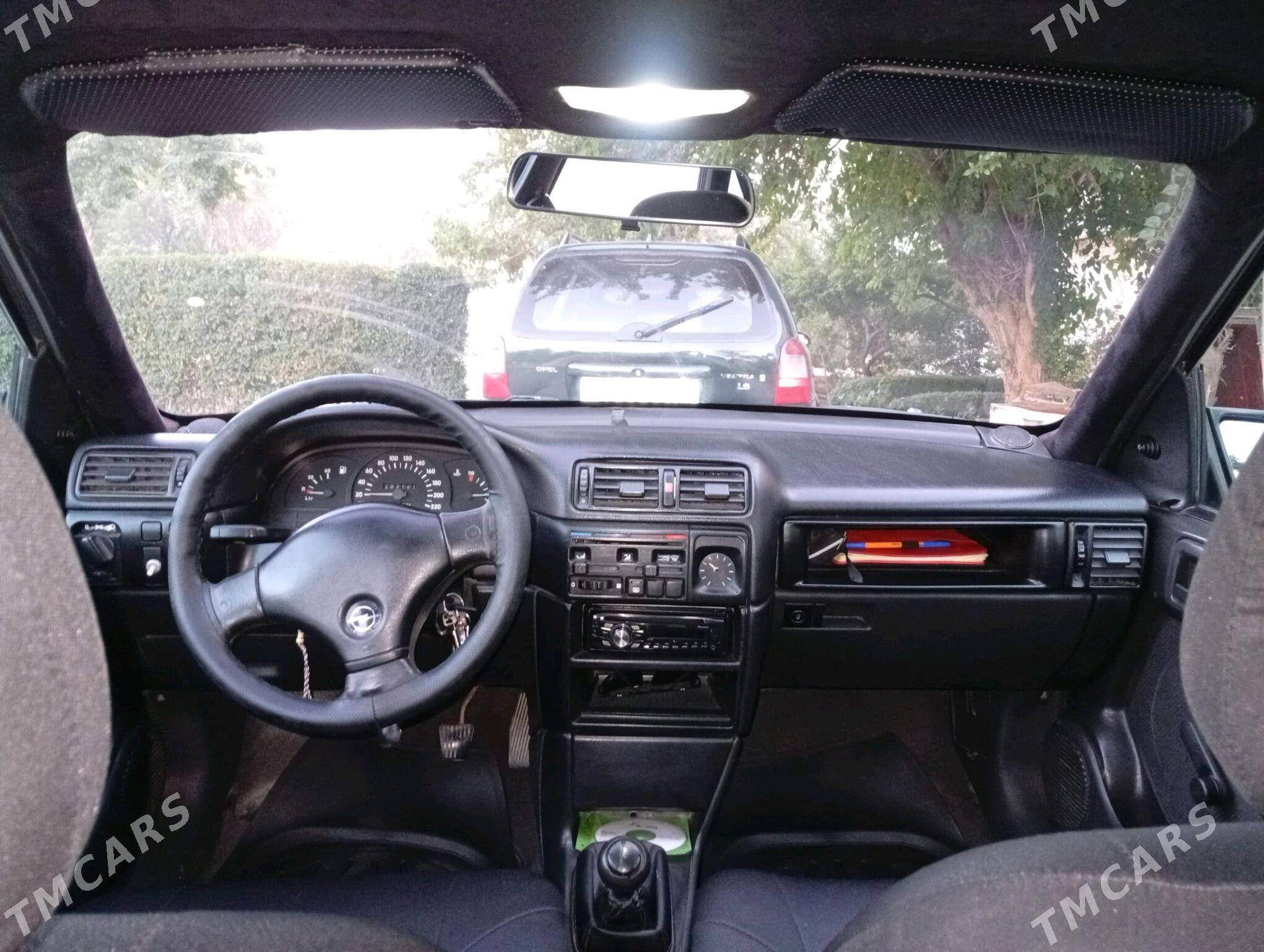 Opel Vectra 1992 - 40 000 TMT - Мары - img 7