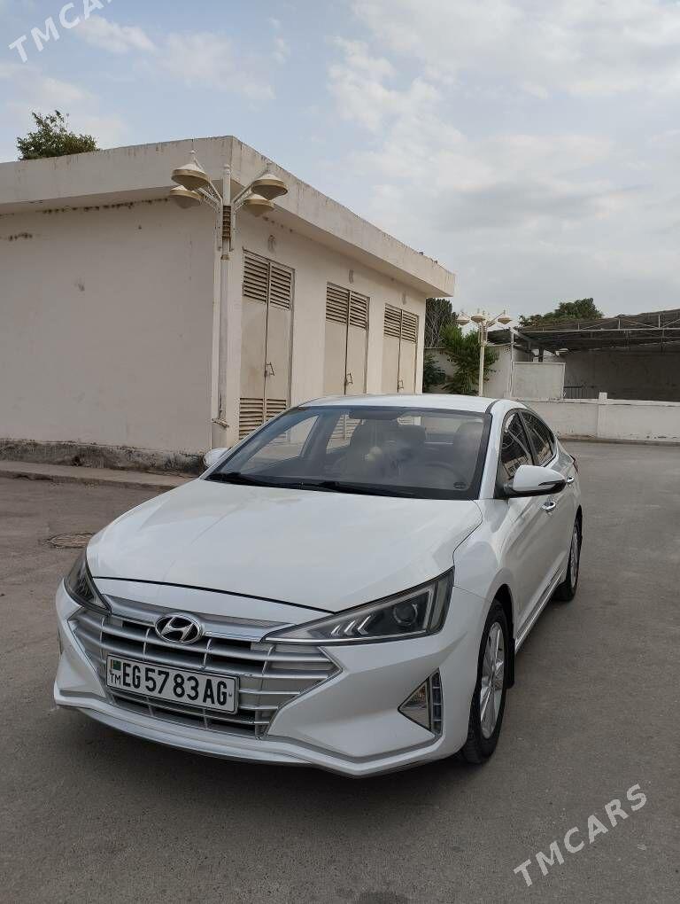 Hyundai Elantra 2019 - 220 000 TMT - Район ст. Аэропорта, ул. Гагарина - img 4