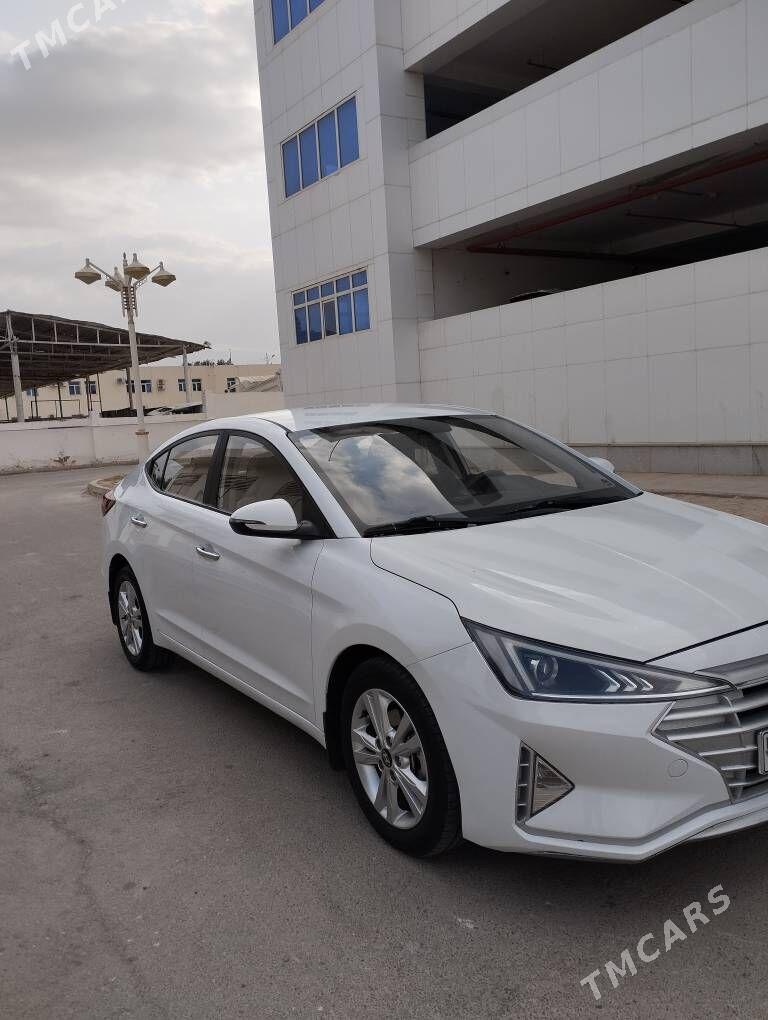 Hyundai Elantra 2019 - 220 000 TMT - Район ст. Аэропорта, ул. Гагарина - img 3