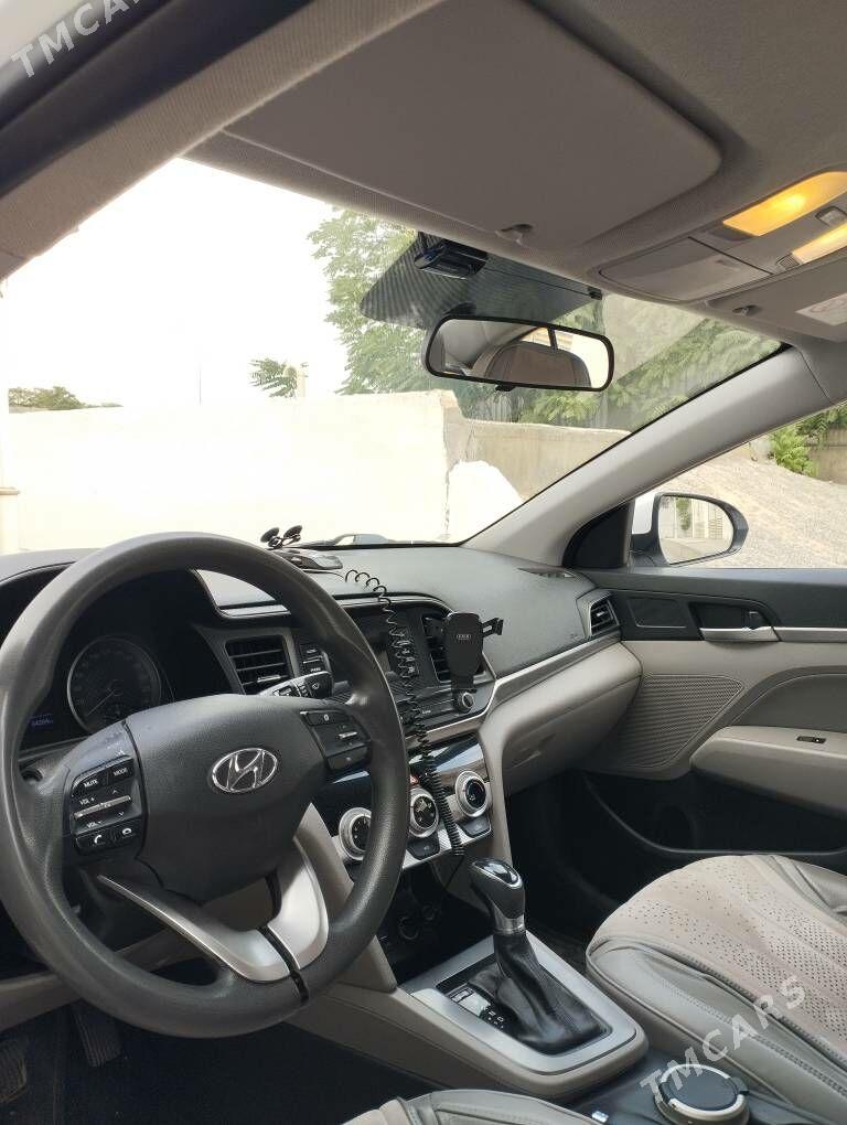 Hyundai Elantra 2019 - 220 000 TMT - Район ст. Аэропорта, ул. Гагарина - img 2