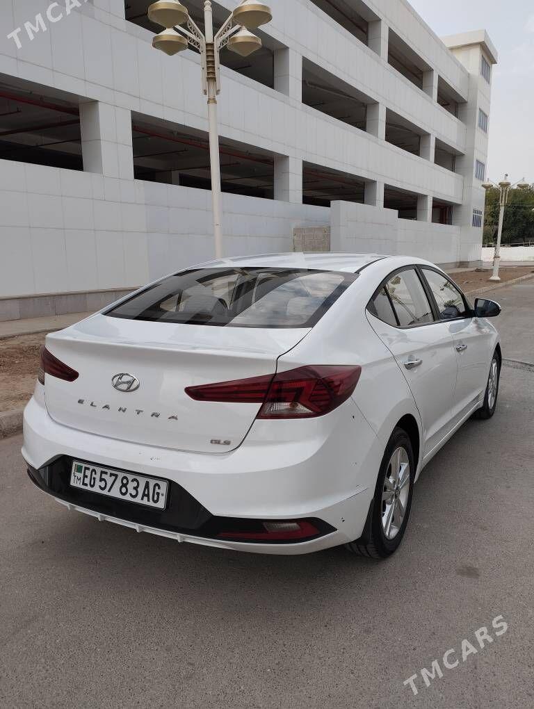 Hyundai Elantra 2019 - 220 000 TMT - Район ст. Аэропорта, ул. Гагарина - img 5