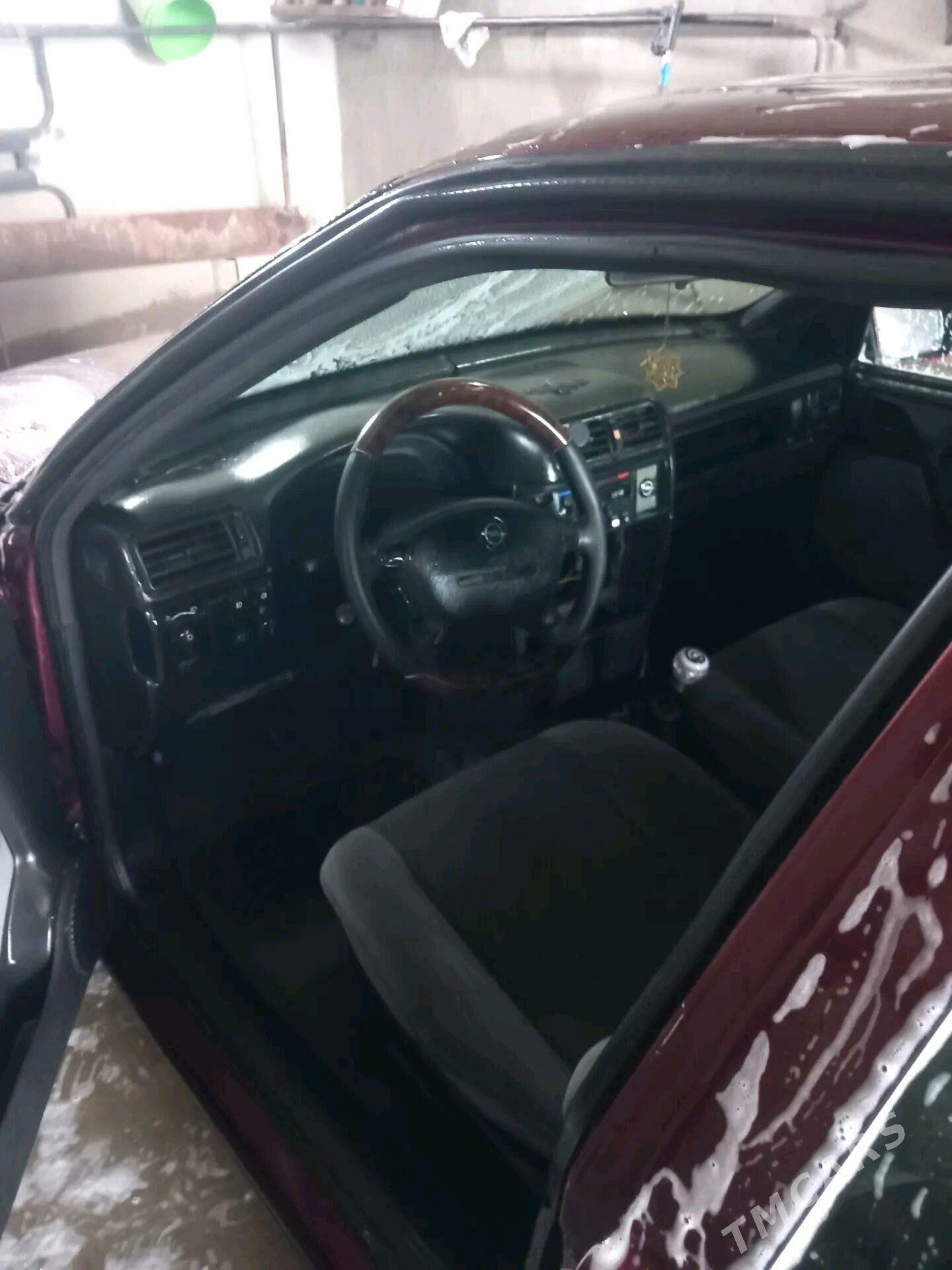 Opel Vectra 1994 - 45 000 TMT - Губадаг - img 1