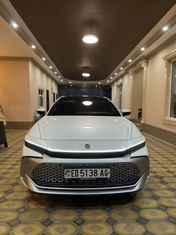 Toyota Crown 2023 - 850 000 TMT - Ашхабад - img 5