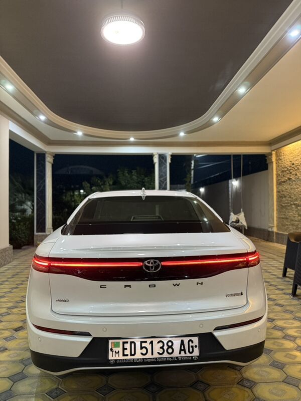 Toyota Crown 2023 - 850 000 TMT - Ашхабад - img 4
