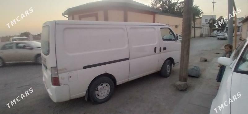 Toyota Hiace 2004 - 110 000 TMT - Керки - img 1