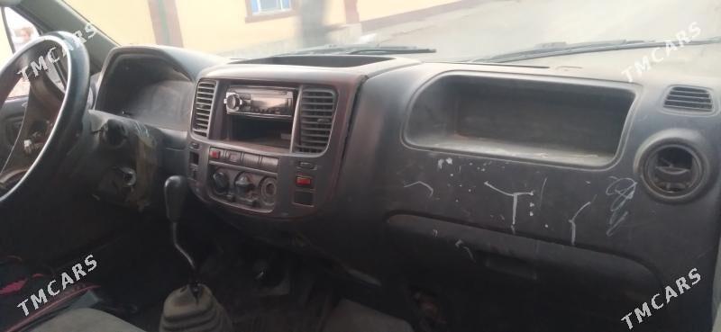 Toyota Hiace 2004 - 110 000 TMT - Керки - img 5