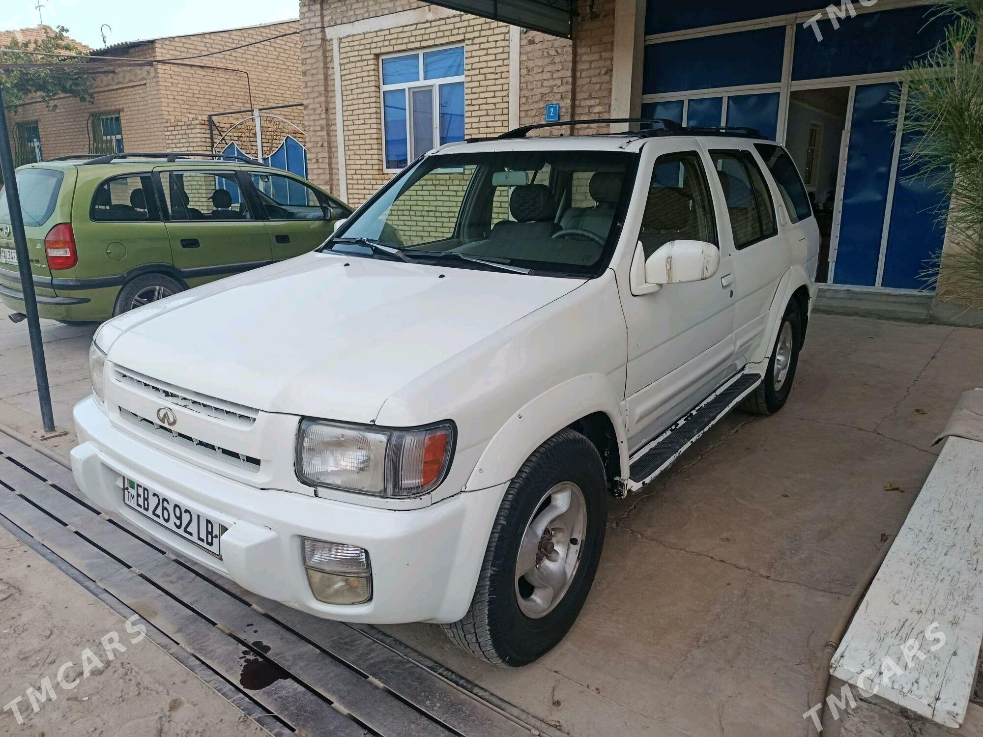 Infiniti QX4 1998 - 90 000 TMT - Saýat - img 5