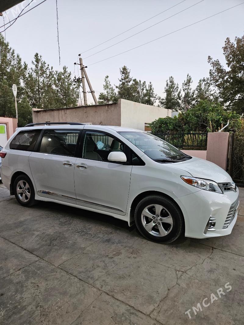 Toyota Sienna 2020 - 410 000 TMT - Мары - img 7