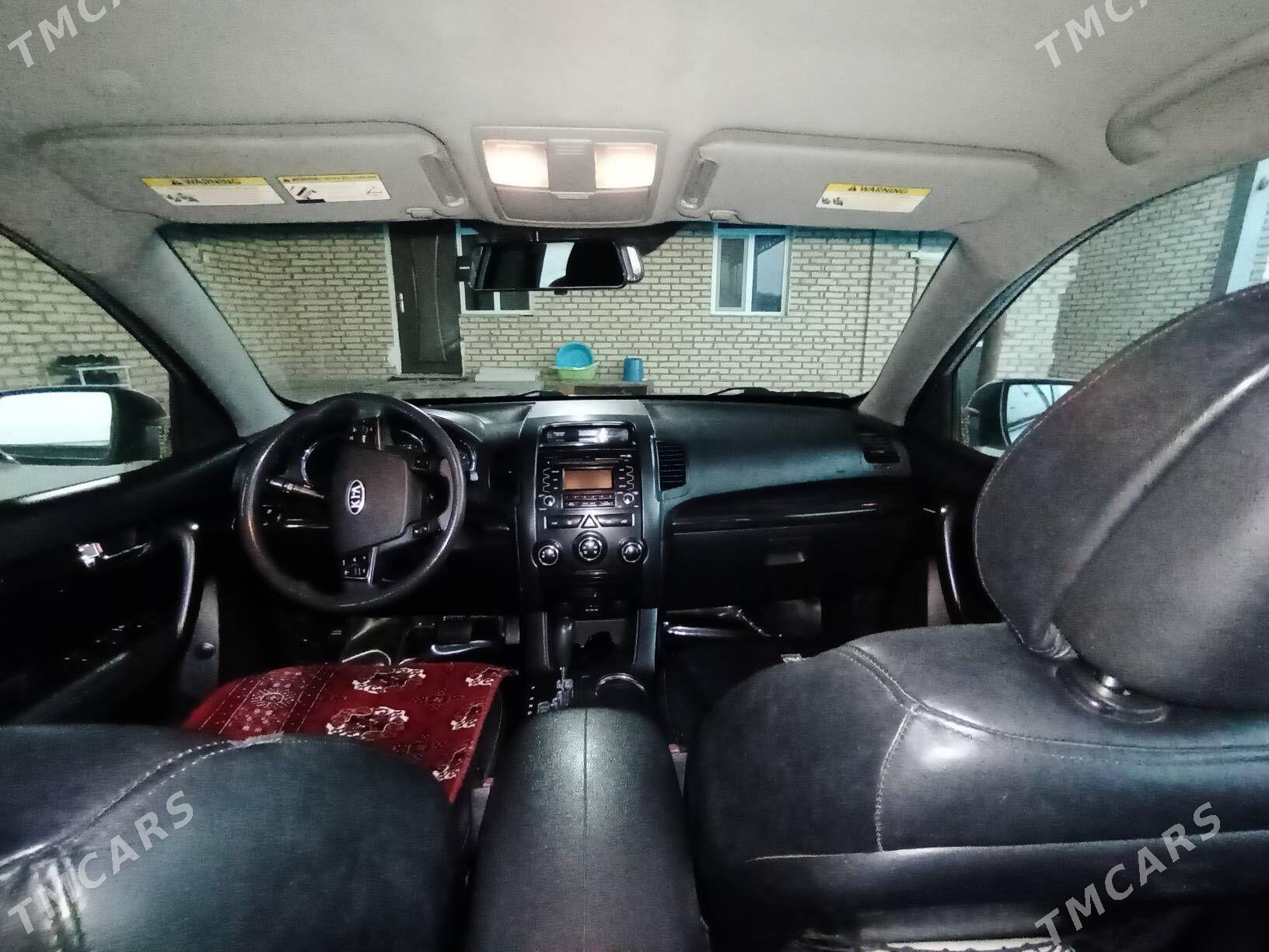 Kia Sorento 2011 - 185 000 TMT - Мары - img 5