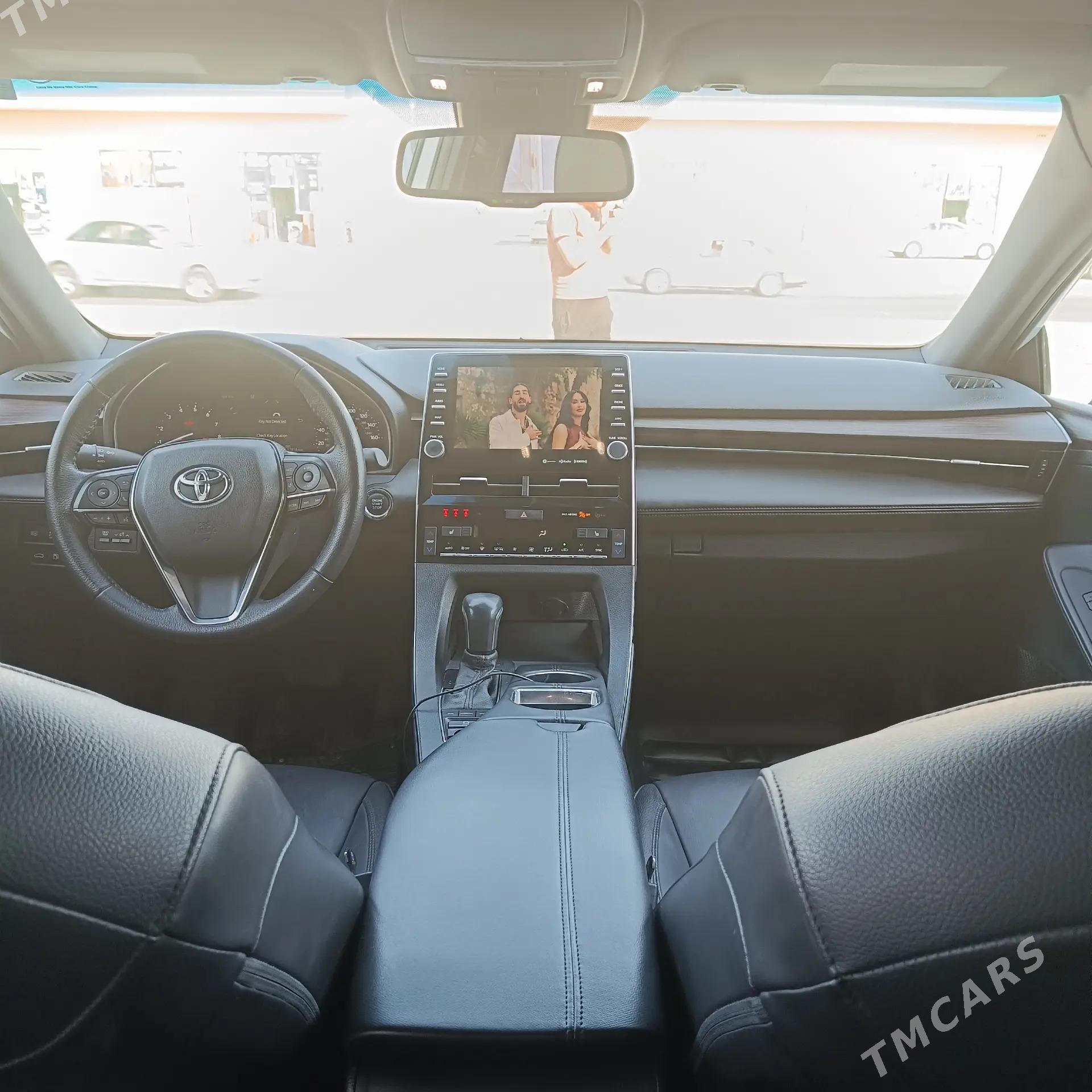 Toyota Avalon 2022 - 470 000 TMT - Мары - img 1