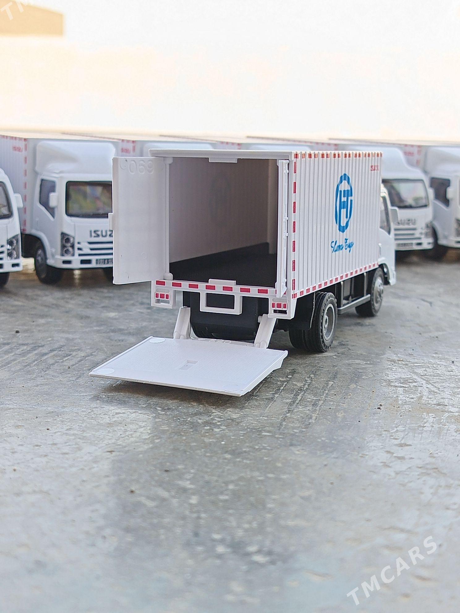 Isuzu Demir oyunjak - Мары - img 1