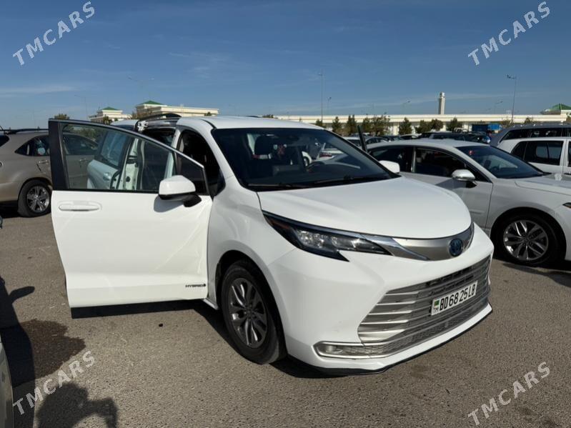 Toyota Sienna 2022 - 440 000 TMT - Саят - img 2