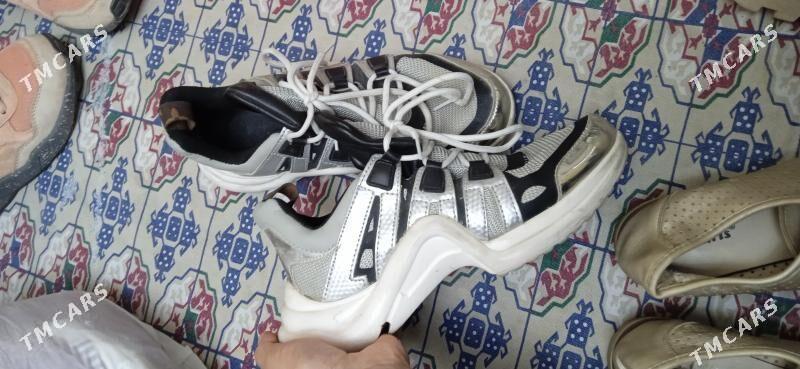 кроссовки - Aşgabat - img 1