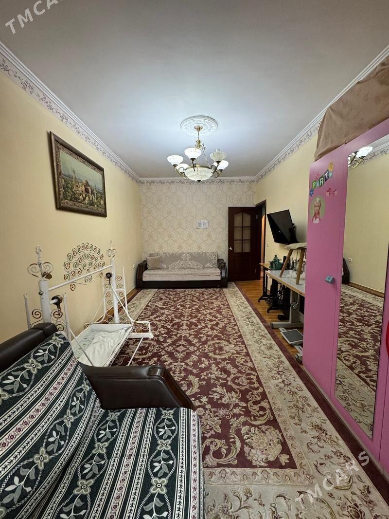 Dosaf 1nji etaź 2komnat 2vyhod - Досааф - img 2