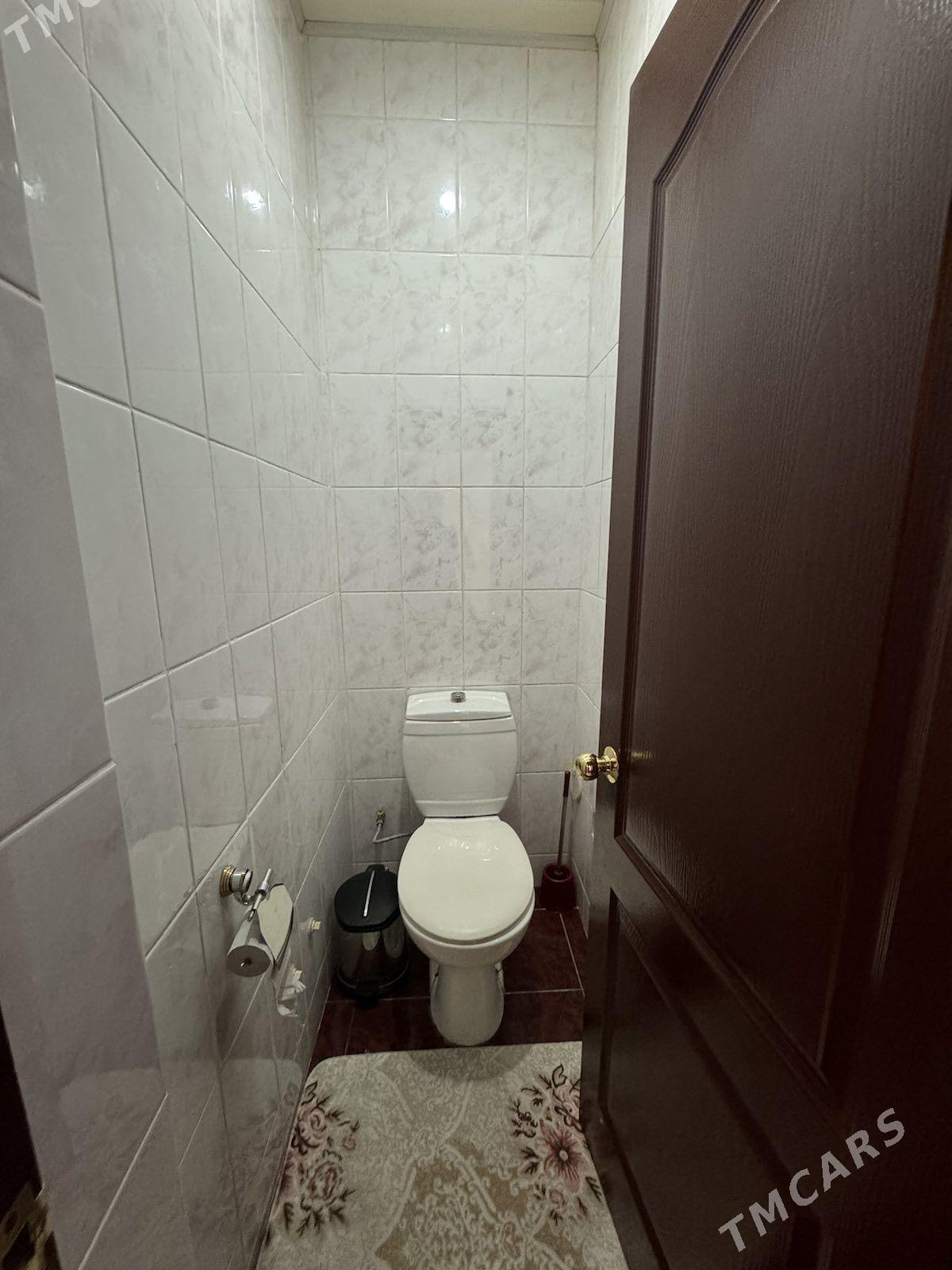 Dosaf 1nji etaź 2komnat 2vyhod - Досааф - img 5