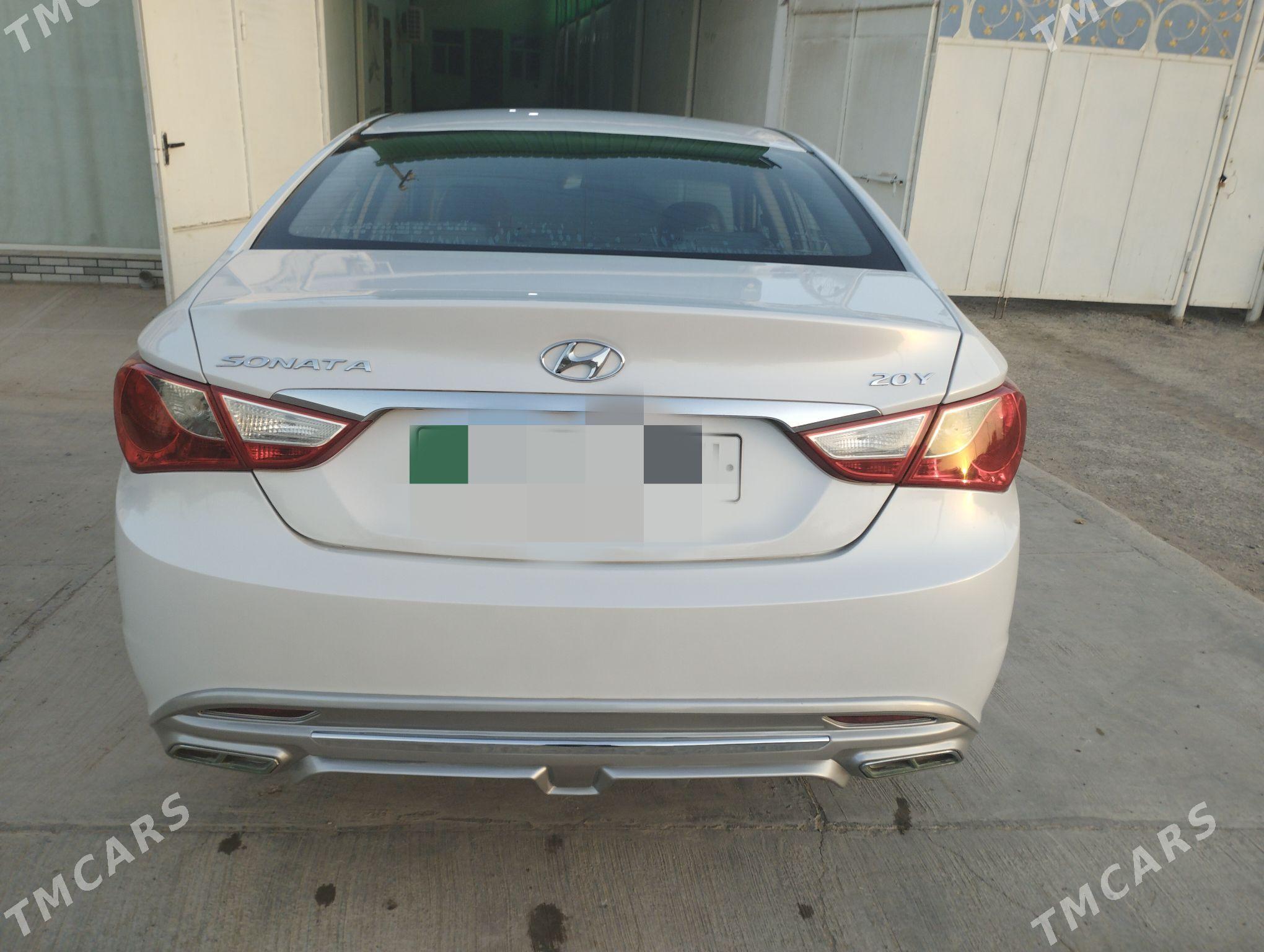 Hyundai Sonata 2010 - 135 000 TMT - Кака - img 3