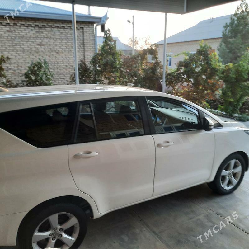 Toyota Innova 2020 - 250 000 TMT - Мары - img 4