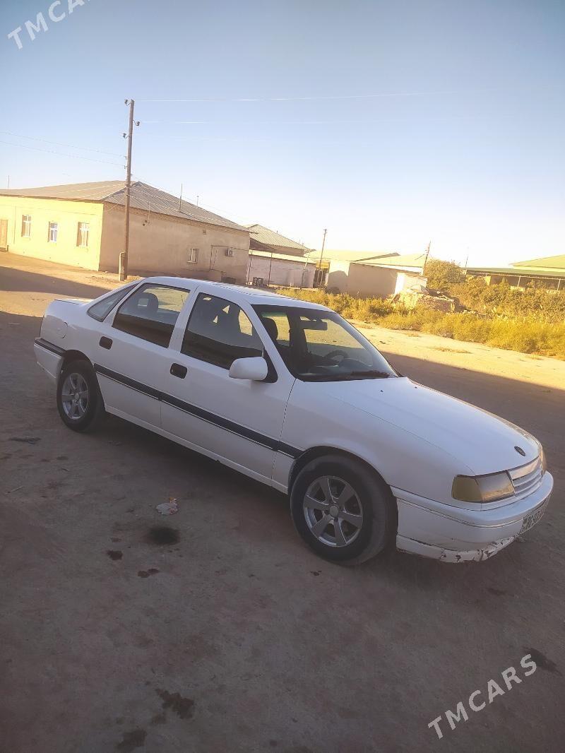 Opel Vectra 1990 - 30 000 TMT - Дашогуз - img 3