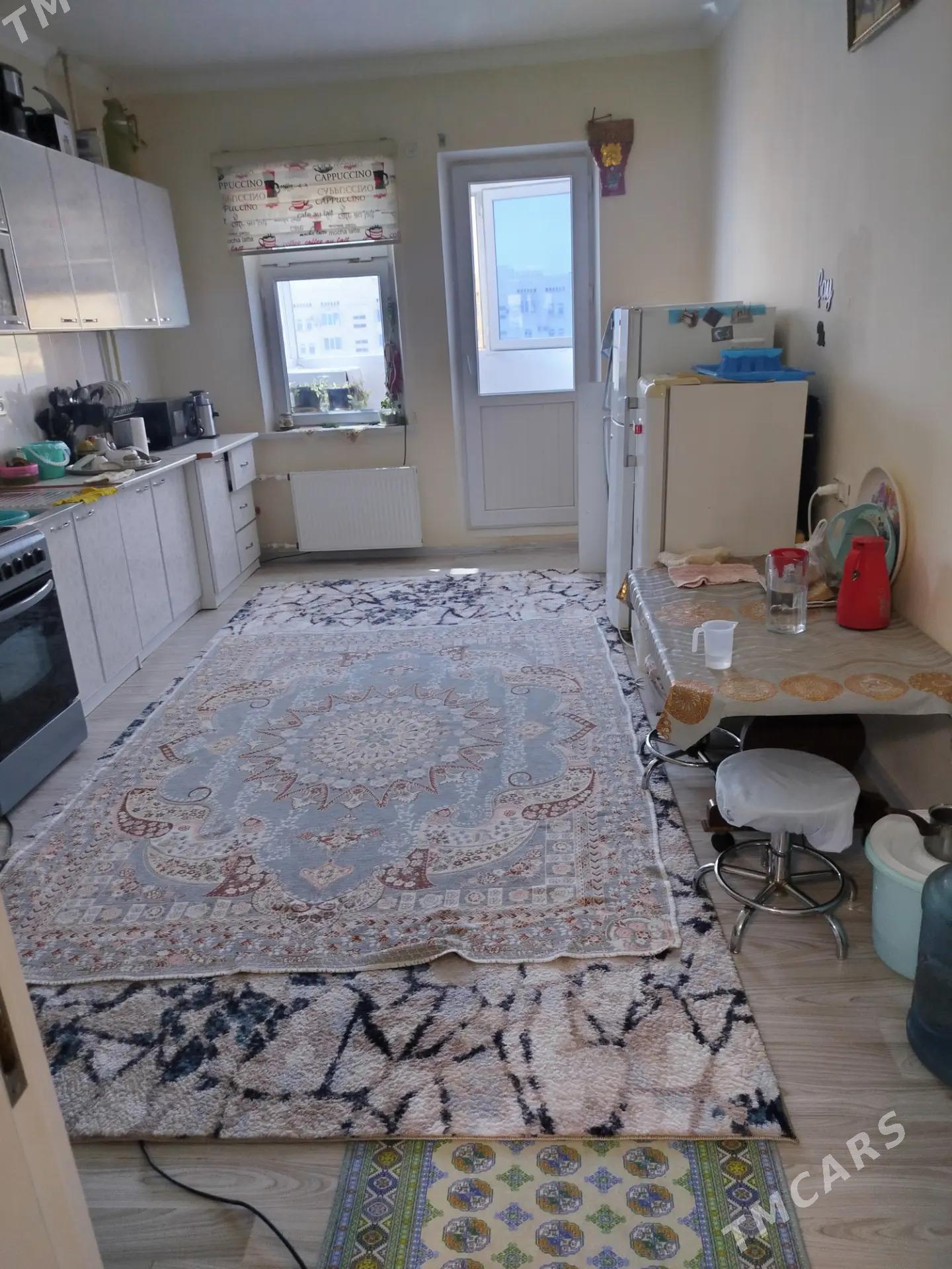 Anew panel 4/4 4 komnat 144m2 - Анев - img 3