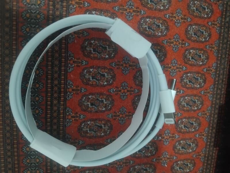 Zarýadniklar we kabel - Mary - img 4