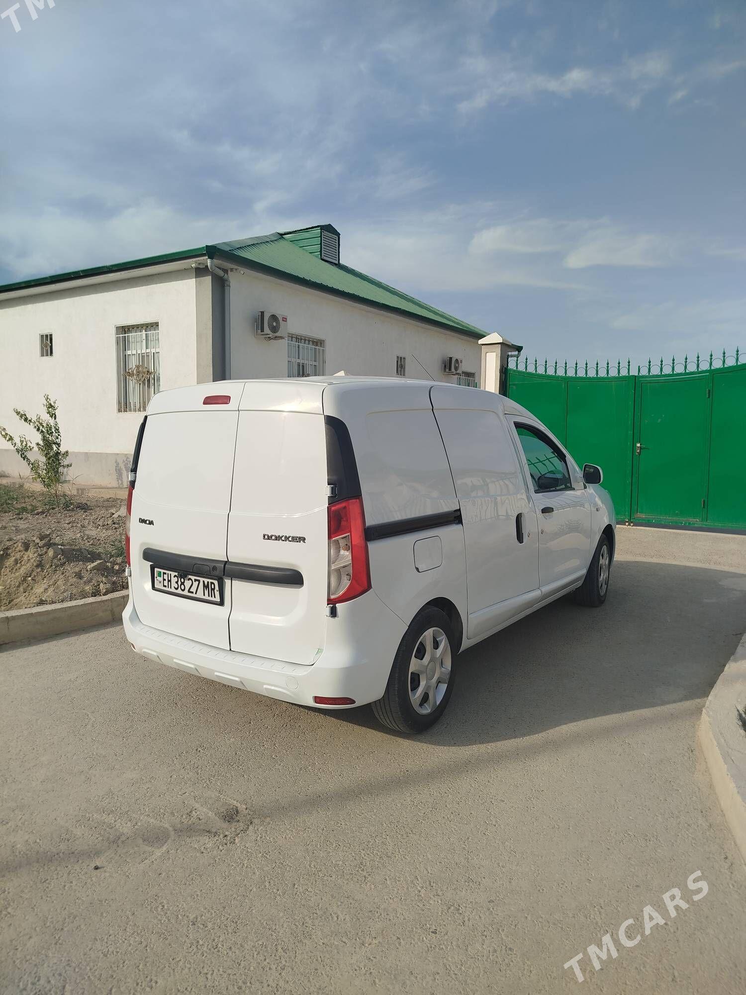 Renault Duster 2017 - 170 000 TMT - Гёкдепе - img 3