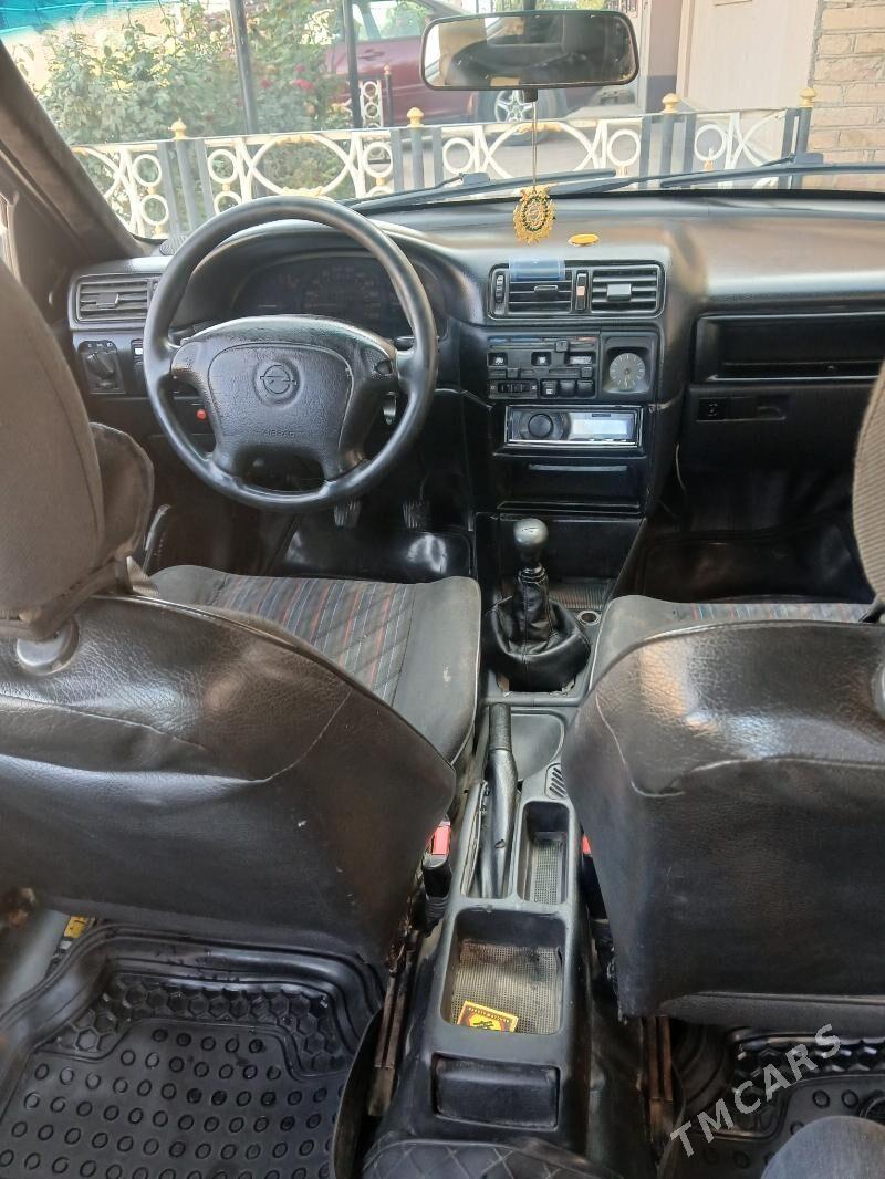 Opel Vectra 1993 - 50 000 TMT - Чарджоу - img 5