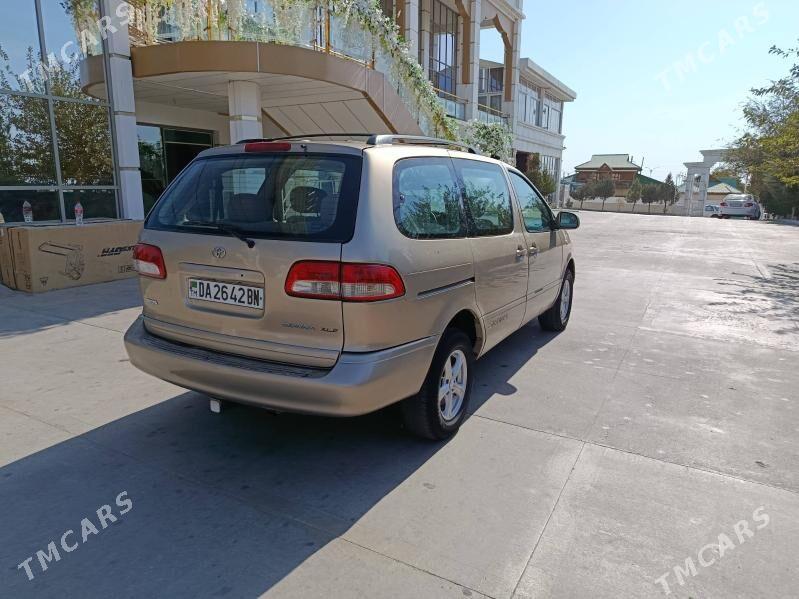 Toyota Sienna 2003 - 200 000 TMT - Туркменбаши - img 2